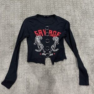 Cleavage opening long sleeve shirt